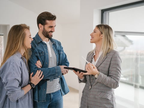 EN - Blog - From List to Close A Platform-Led Guide to Digital Real Estate Workflows - 1600x1200